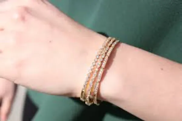Golden Beads, Endless Possibilities: Creative Ways to Wear Elastic Gold Bracelets
